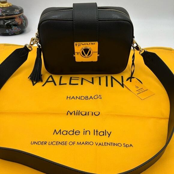 Women's Valentino by Mario Babette bonbon Leather Crossbody bag made in Italy - Picture 1 of 16